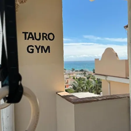 住宿加早餐酒店 Luxury Tauro *