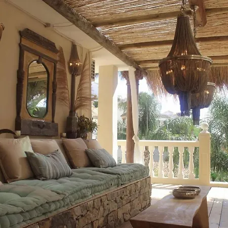 Bed & Breakfast Luxury Tauro