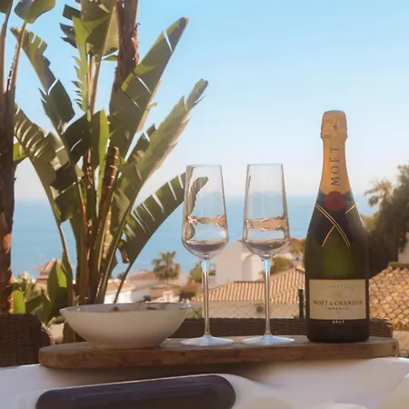 Bed & Breakfast Luxury Tauro La Cala De Mijas
